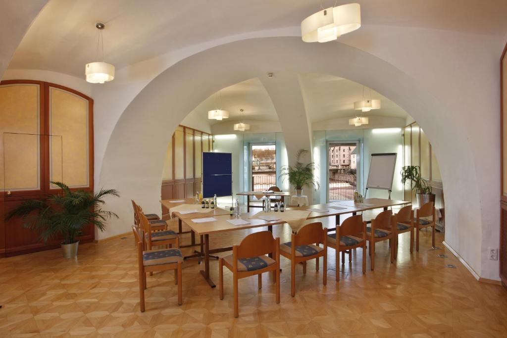 Hotel-Restaurant Minichmayr Steyr Exteriör bild