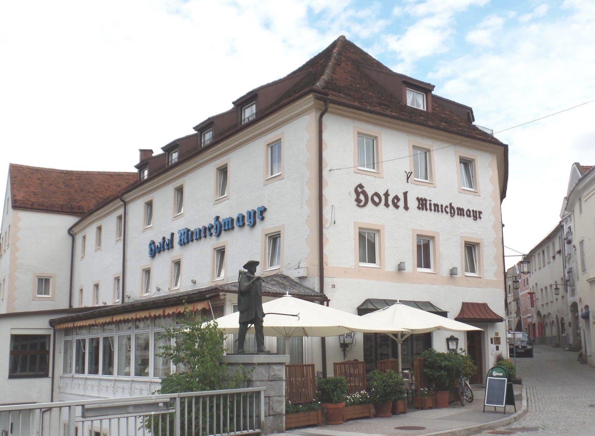 Hotel-Restaurant Minichmayr Steyr Exteriör bild